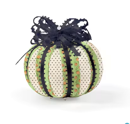 Peekaboo Pumpkin No Sew Ornament by The Ornament Girl